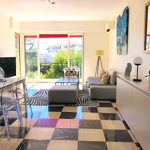 https://beautiful-t3-terrasse-nice.fr-provencehotel.com